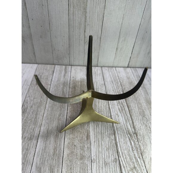 Vintage Brass 6" Tall Claw Sculpture Stand for Home Decor Piece MCM Industrial - Picture 4 of 8